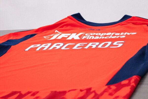 camiseta alianza Nacional Medellín Parceros