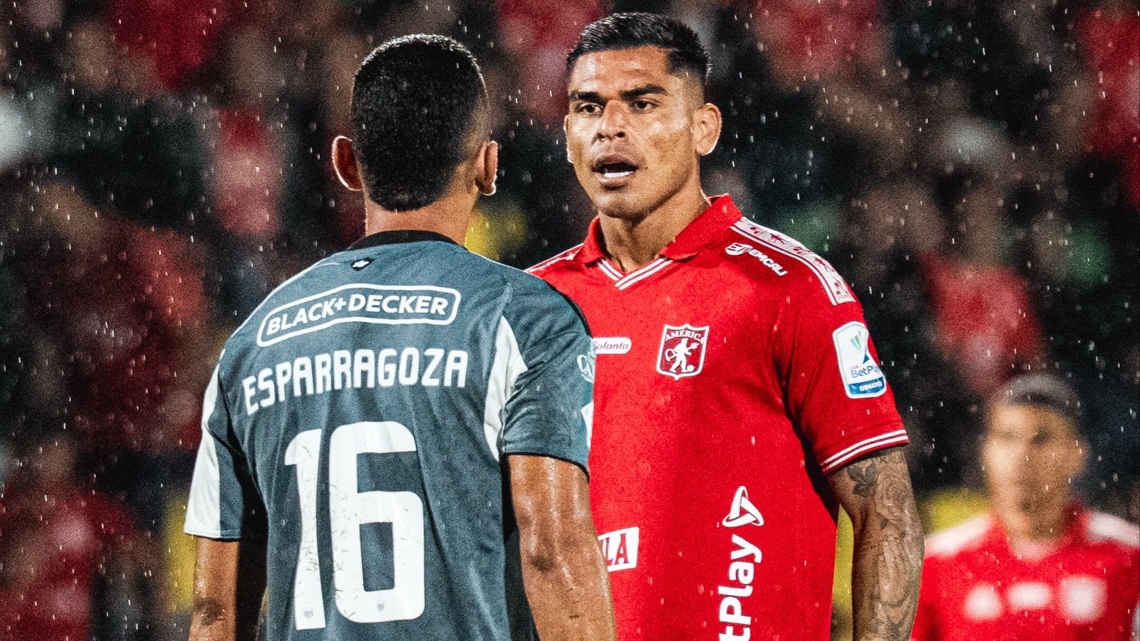 América de Cali remonta ante Junior y sube de puesto en liga