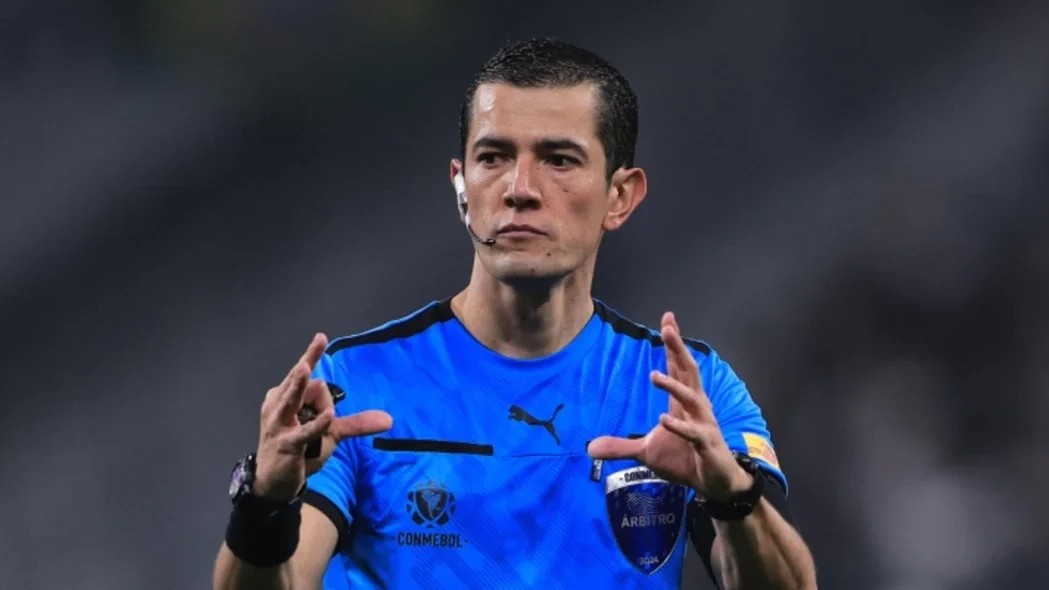 Tres árbitros colombianos representarán al país en el Mundial 2026